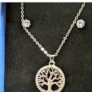 Authentic Limited Edition!! Swarovski jewelry set